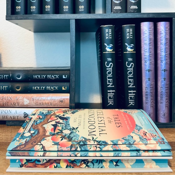 Fairyloot Exclusive Signed Tales of The Celestial Kingdom by Sue Lynn Tan - Picture 10 of 11